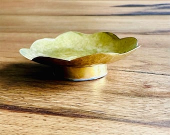 Porte savon marocain doré en laiton cuivre forme fleur