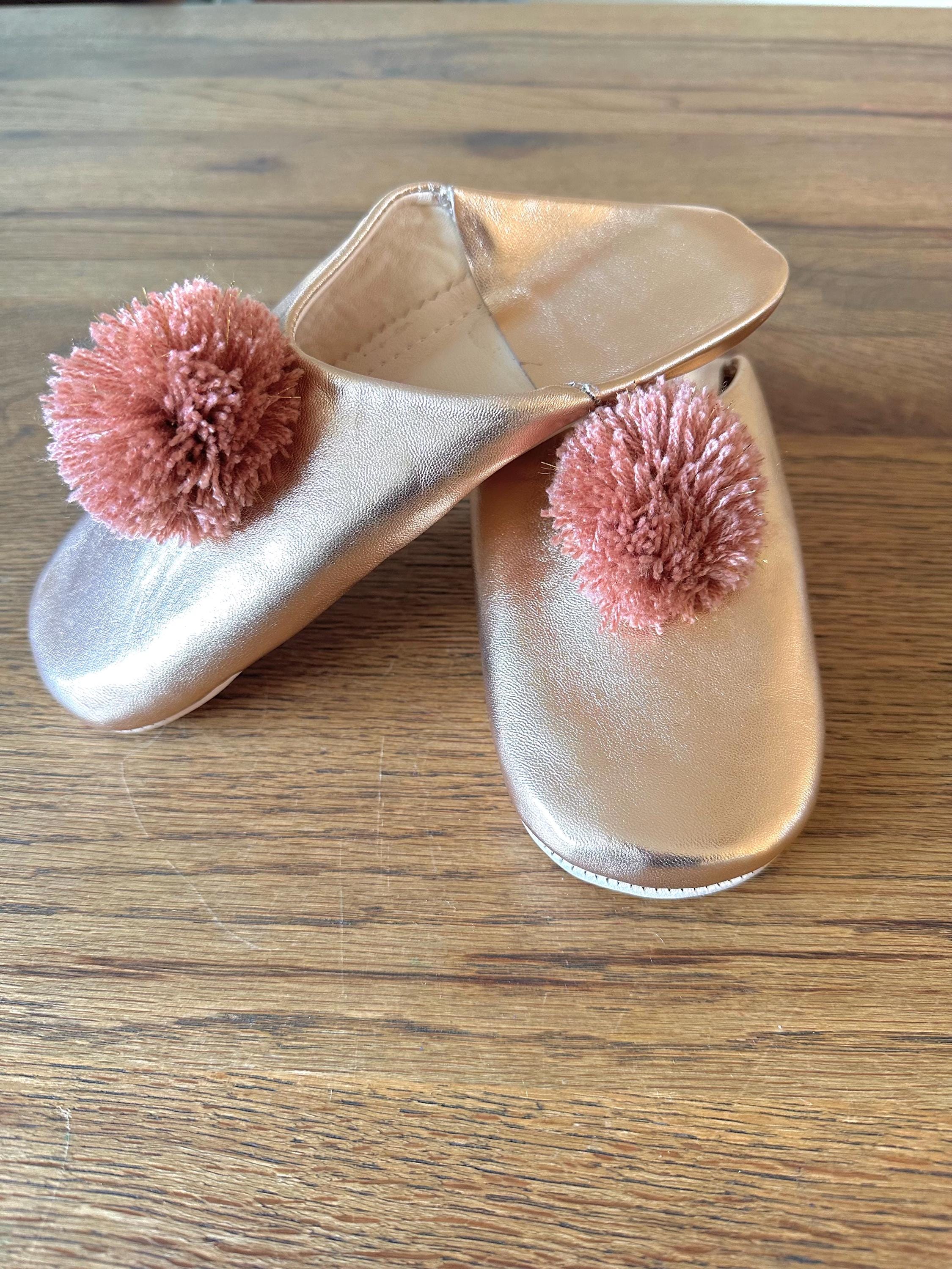 Babouches Chaussons Dorées à Paillettes – Taille 40 – Cuir Vachette Souple – Neuf Sans Emballage