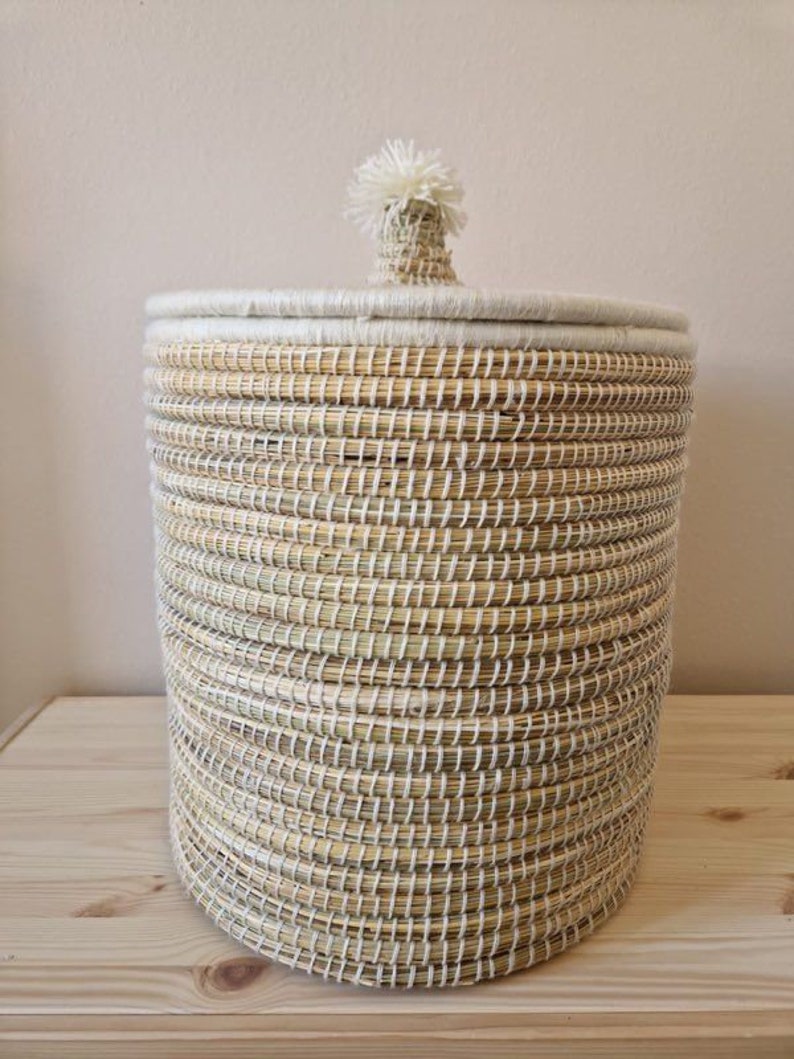 Panière de rangement berbère en palmier et laine noir 40cm modèle Essaouira image 1