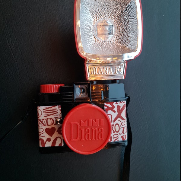 Lomography Camera Diana F+ Mini Love Letters Special Limited Edition