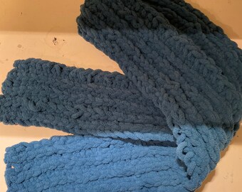 Crochet scarf