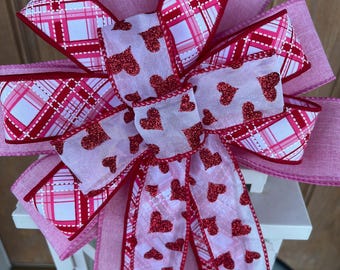 Valentines bow, hearts bow, Valentine’s Day bow, pink and red plaid ribbon, valentines wreath bow, valentines lantern bow, red hearts bow