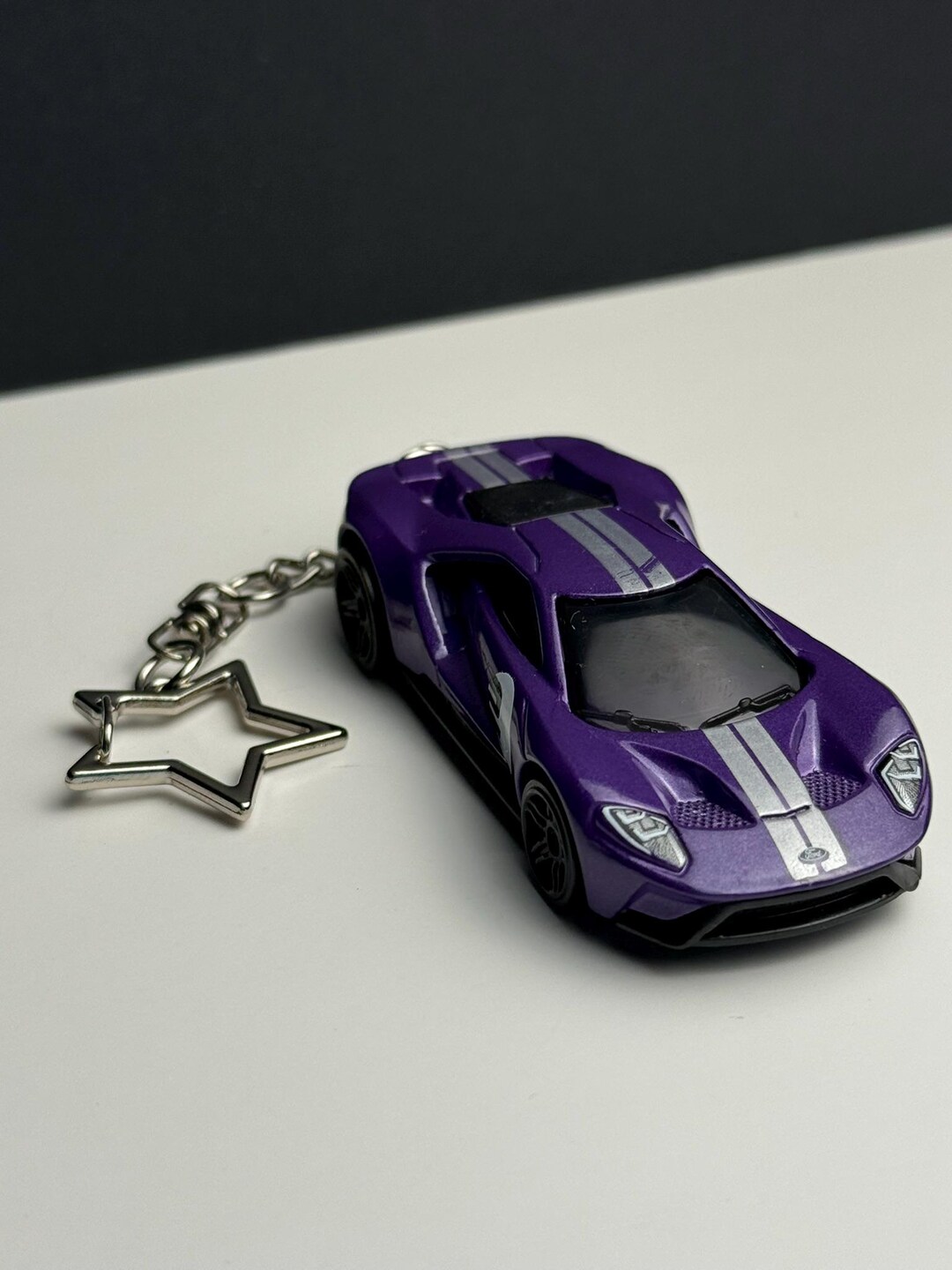 Ford Gt Keychain, Diecast Metal, 1/64th Scale Sports Car Keyring - Etsy