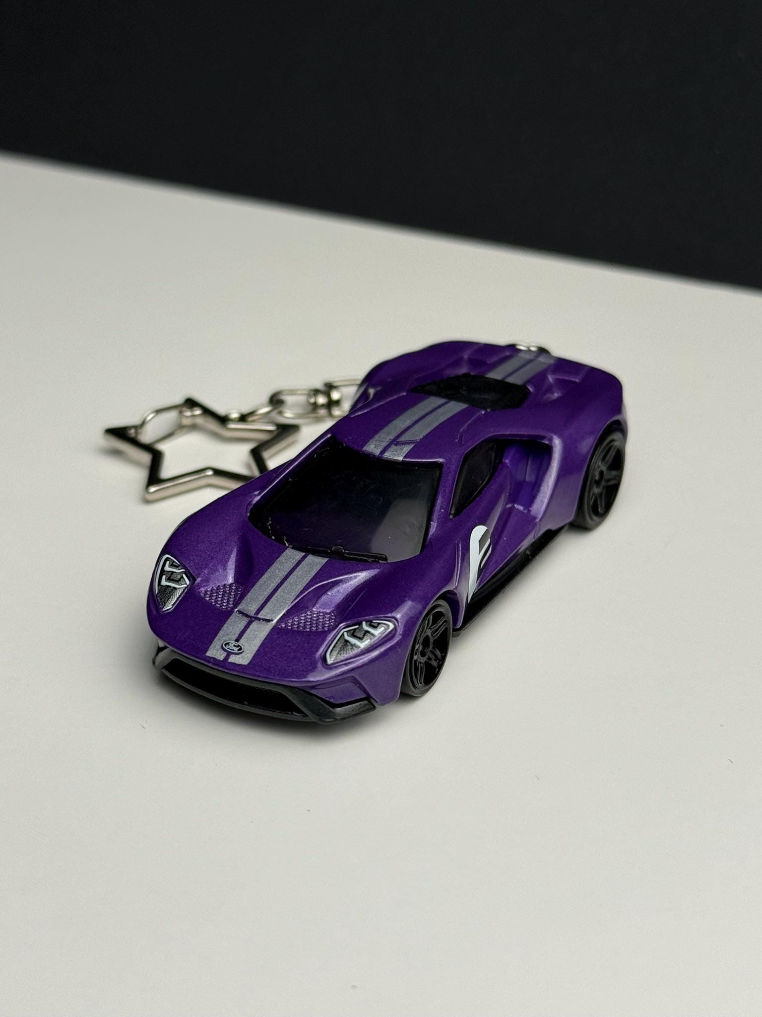 Ford Gt Keychain, Diecast Metal, 1/64th Scale Sports Car Keyring - Etsy
