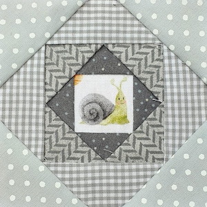 Quiltwist Economy Block – FPP Quilt Block Pattern | Foundation Paper Piecing PDF | 6 Sizes 2"–7"