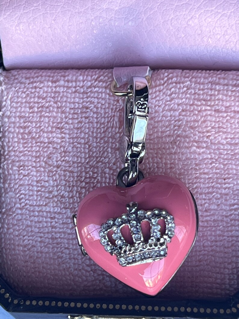 Brand New RARE Juicy Couture HEART CROWN Locket Bracelet Charm image 2