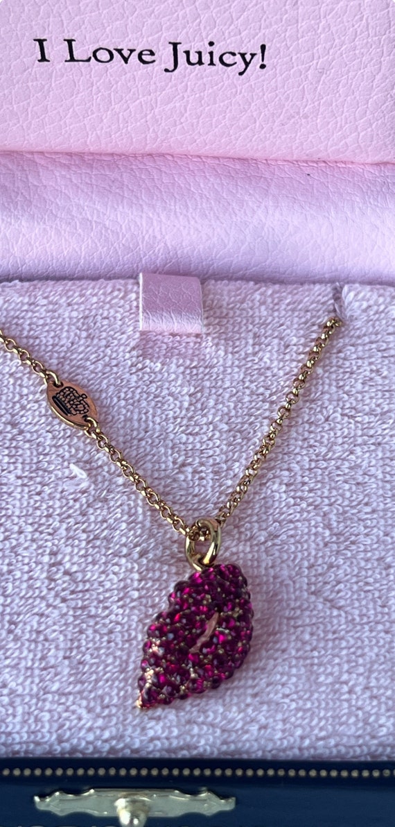 NWT Juicy Couture PAVE LIPS Gold Chain Wish Neckl… - image 1