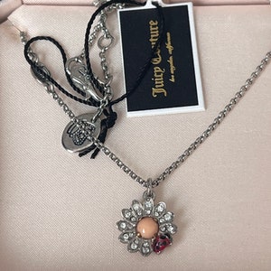 NWT Juicy Couture Daisy con collar de deseos de mariquita