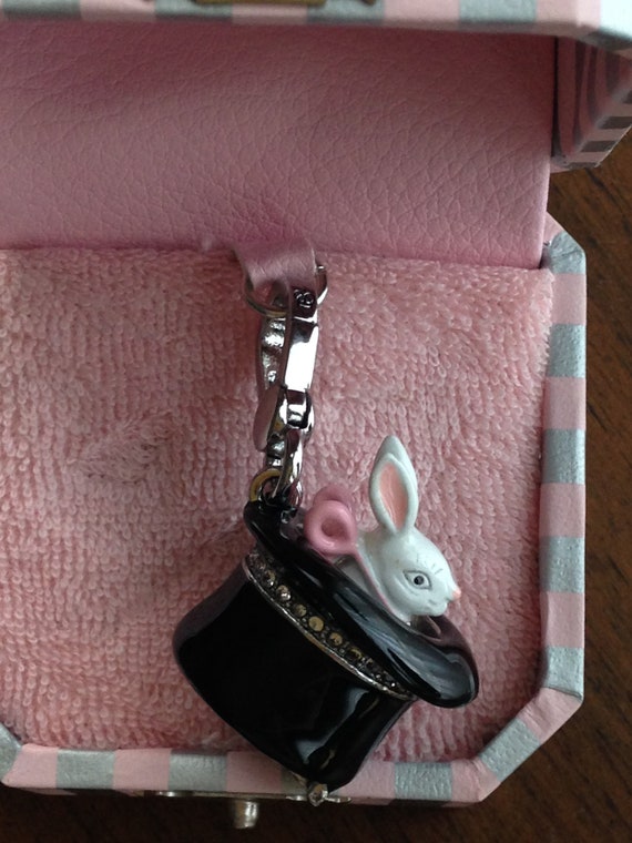 Brand New Juicy Couture Magic Bunny in Hat Bracele