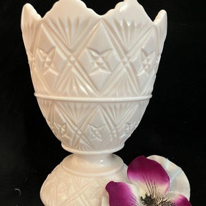 1950 Napco Pink Milk Glass 6&quot; Footed Bowl Shell 2255-Candy Dish-Sawtooth Edge & Scalloped-Marked Napco 2255 Cleveland Ohio