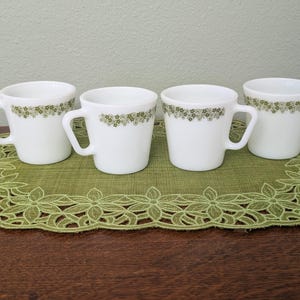 Pyrex Mugs 1410 Set of 4 Spring Blossom Crazy Daisy