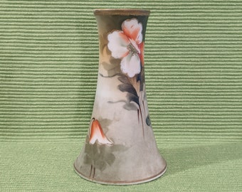 Jarrón de porcelana con relieve dorado pintado a mano de Nippon Japón
