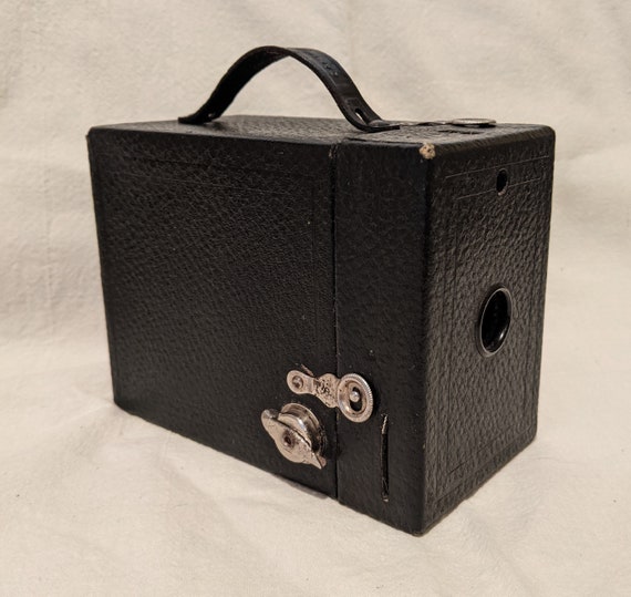 KODAK No 2 Brownie Model F - Autrefois la Photo