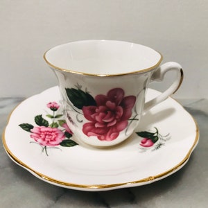Vintage Royal Dover Bone China Made In England Tea Cup & Saucer Rare