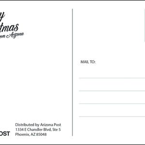 Puede incluir: Una postal blanca con el texto "Merry Christmas from Arizona" en escritura cursiva negra. La postal tiene un espacio para un mensaje y una direcci&oacute;n postal. La parte inferior de la postal tiene el texto "Distributed by Arizona Post 1334 E Chandler Blvd, Ste 5 Phoenix, AZ 85048" en texto negro.