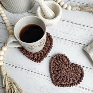 CROCHET PATTERN: Frejdis crochet heart coasters, Valentine decor, romantic gift, mug rug, cup holder, English & Swedish