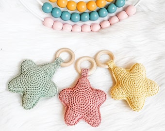 PATTERN: Crochet baby star rattle, teething toy, baby teether, virkad stjärnskallra, crochet pattern in English (US-terms) and Swedish