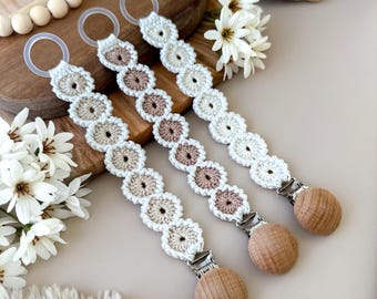 PATTERN: Crochet pacifier clip "Ingrid", flower pacifier holder, girly baby shower gift, crochet pattern in English (US-terms) and Swedish