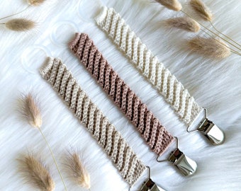 PATTERN: Crochet pacifier clip "Frej", pacifier holder, virkad napphållare/nappband, crochet pattern in English (US-terms) and Swedish