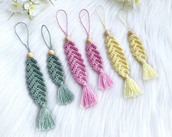 PATTERN: Crochet Easter feather decorations "Freja" 2-in-1, virkade påskfjädrar, crochet pattern in English (US-terms) and Swedish
