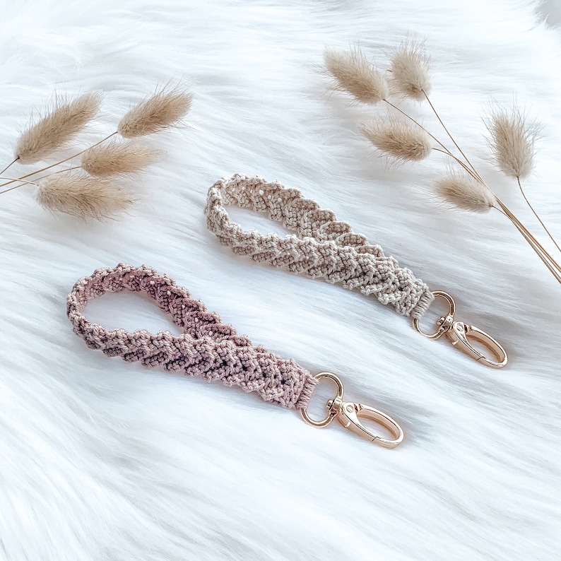 Crochet keychains in 3 styles. Wristlet, necklace/lanyard or one with a tassel. Quick crochet project, the perfect handmade gift for all ages. For school, work or just your keys at home. Fast and easy crochet pattern. Virkade nyckelband. Animo design