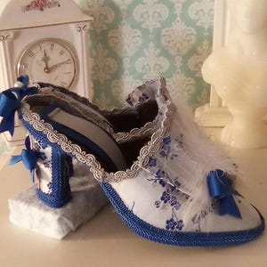 Marie Antoinette Rococo Mules: Silk Chinoiserie Heels with Feather