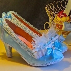 Marie Antoinette/Rococo/ Late Baroque Style Wedding/ Boudoir/ Burlesque Costume Pumps Ice Blue w/ White Ostrich Feather & Crown Charms