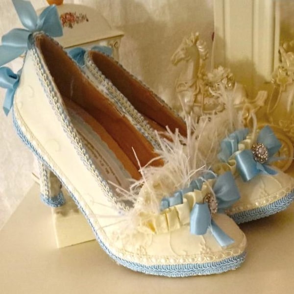 Rococo Bow Velvet Shoes