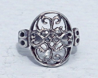 Vintage Sterling Silver Ring with Woven Pattern Front, Size 7