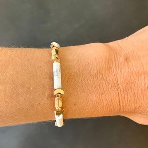 Howlite gold arrow bracelet