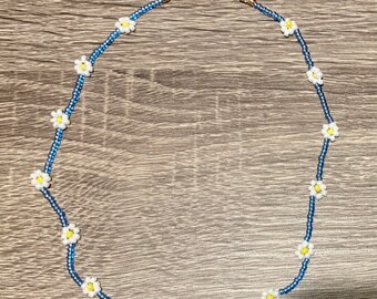 Daisy choker , daisy anklet, beaded flower jewlery