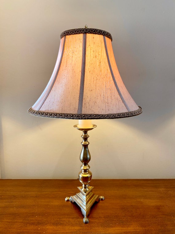 Vintage Leviton Solid Brass Table Lamp With Paw Like Edges -  Canada