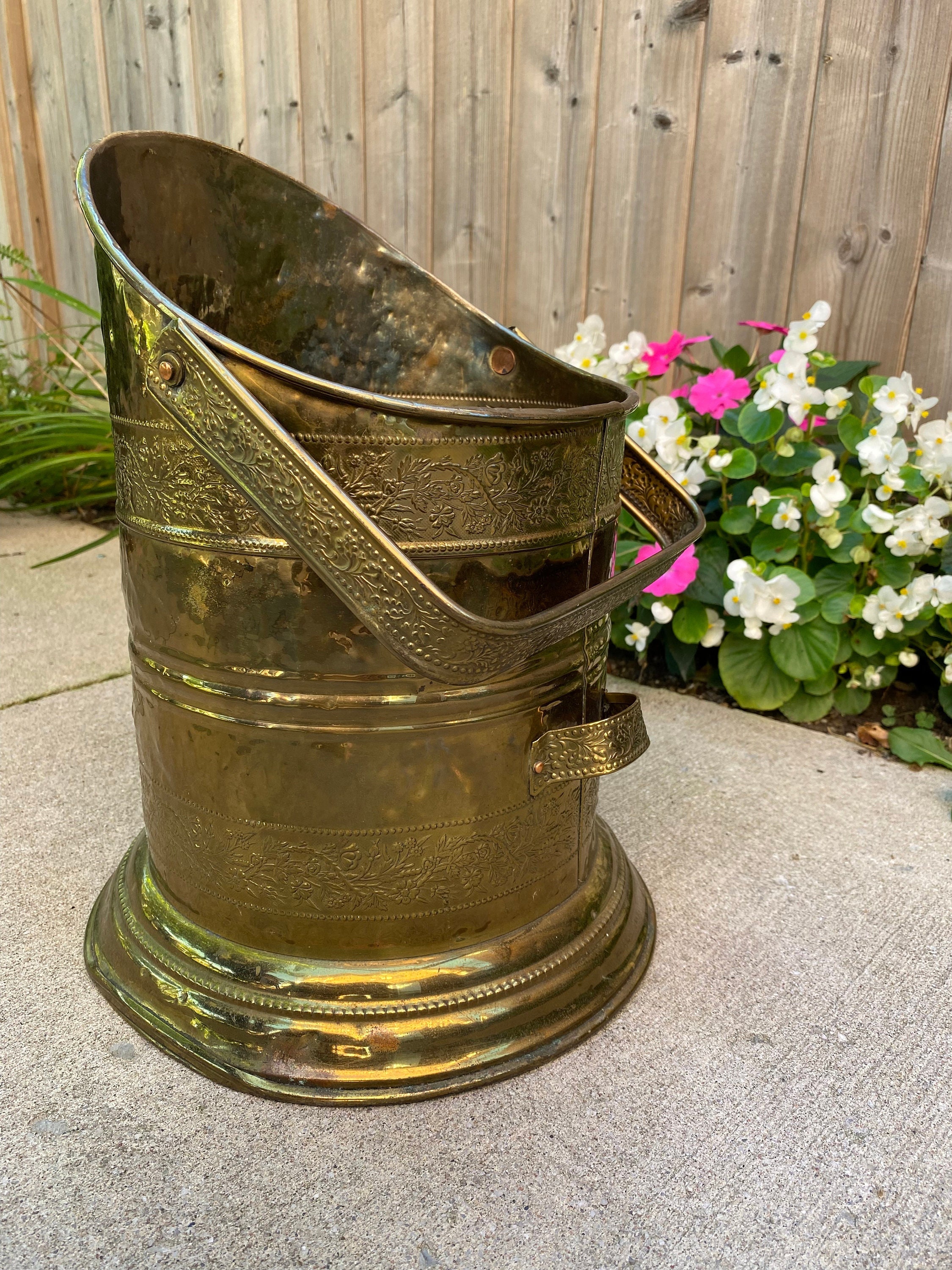Antique Polished Brass H.W. Hayden Waterbury Brass Co Bucket Large Brass  Storage Basket Brass Planter My40yearcollection 
