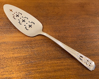 Vintage Harmony House AA+ Silver Plated Cake Server / Pastry Server / Pie Server / Dessert Server