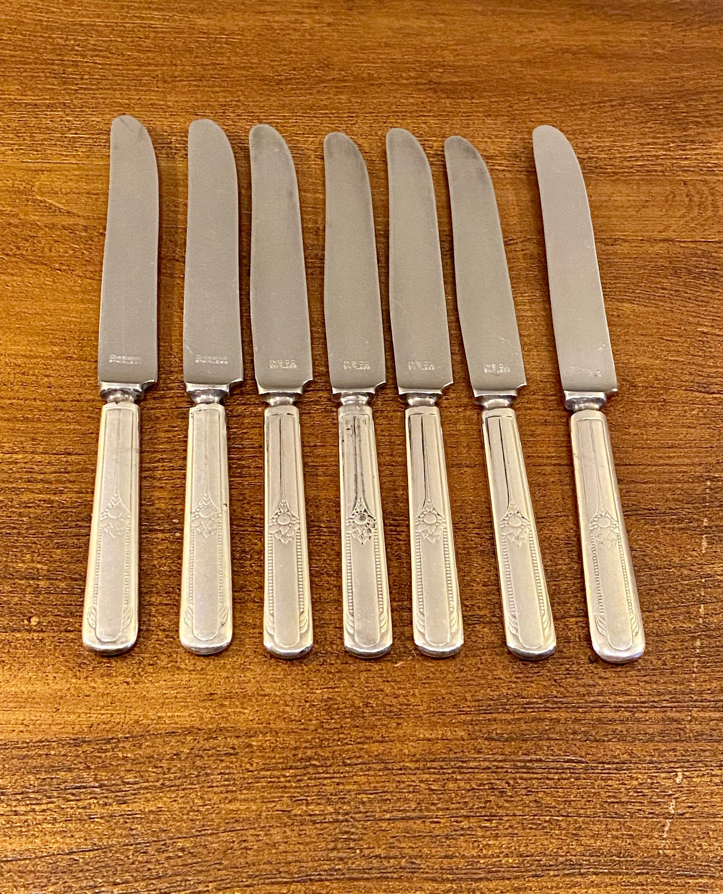 Oneida Baton Rouge Northland Stainless Satin Dinner Knife Set of 3 Knives  Fancy Scroll Work With Flowers Handle Design 9.375 