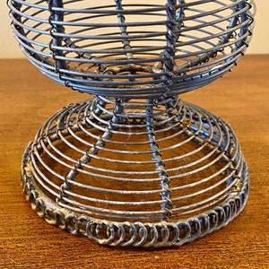 Late 19th / Early 20th Century French Hand Made Twisted Metal Wire Basket zdjęcie 2