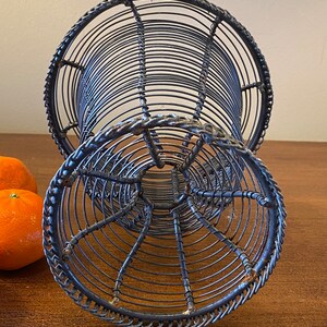 Late 19th / Early 20th Century French Hand Made Twisted Metal Wire Basket zdjęcie 4