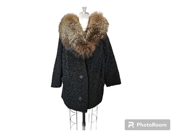 Vintage Coat, Vintage Fur, Vintage Swing Coat, Vintage 50s/60s, Curly Lamb with Fox Collar & Pockets