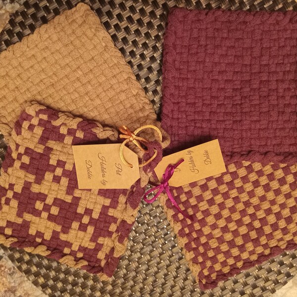 Hand woven Pot Holders in sets of 2.  Woven pot holders. House warming gifts.  Kitchen décor.