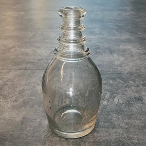 Antique Georgian Plain 3 Ring Barrel Decanter