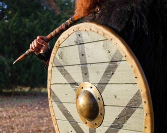 Escudo vikingo, escudo redondo de 28 pulgadas, escudo de recreación, escudo  de tablón de madera, hecho a mano, Umbo de acero, réplica auténtica de  batalla lista y probada -  México