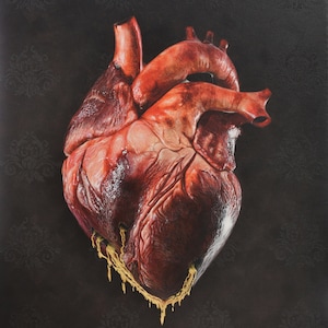 Pintura anatômica hiper-realista original de coração com ouro, pintura acrílica com fundo damasco escuro, arte figurativa única feita à mão, presente