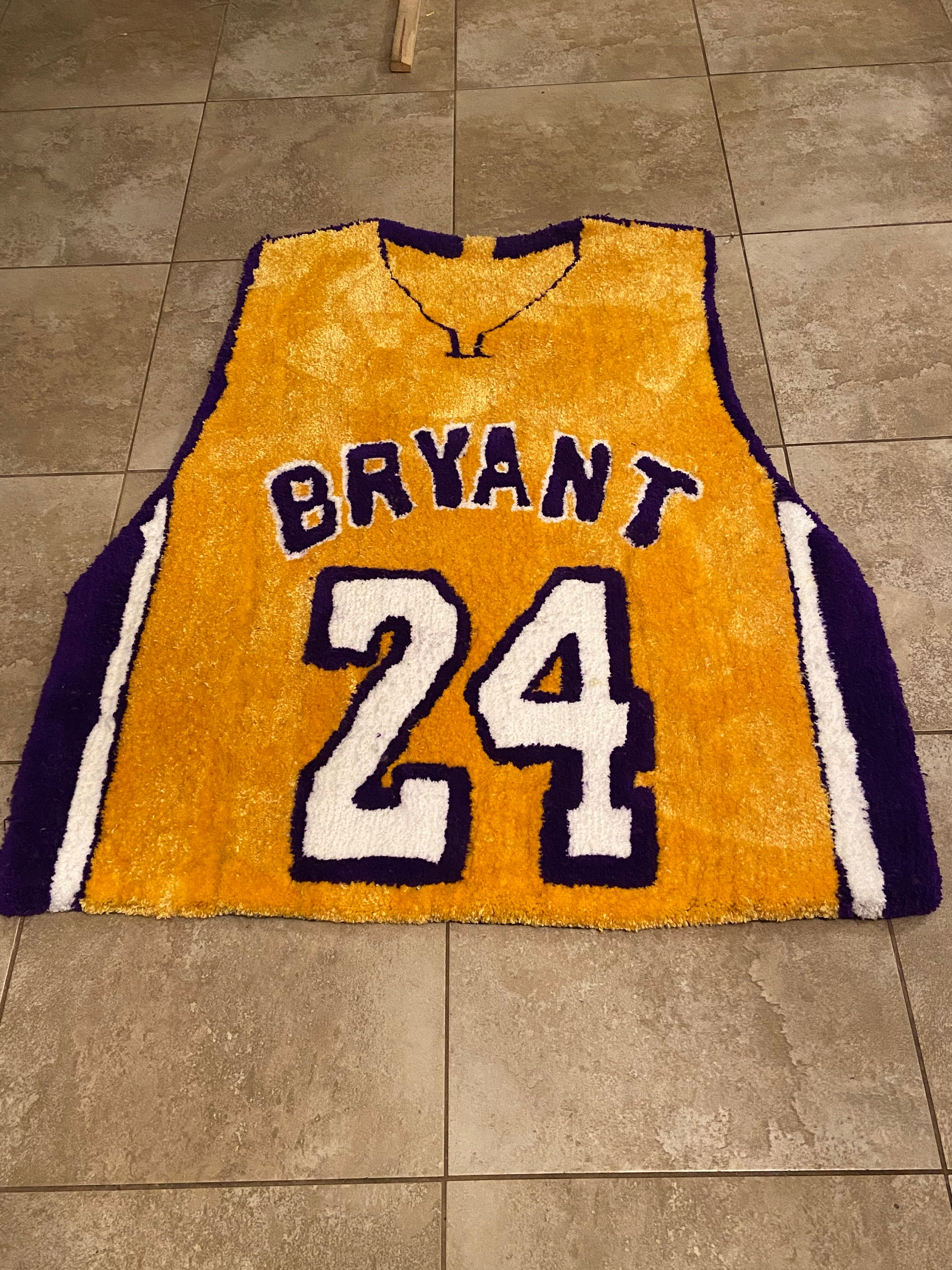 Framed White Kobe Bryant #24 Lakers Jersey (UNSIGNED) – ManCave