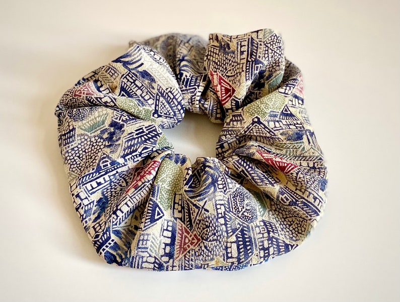 Kimono Scrunchie Japanese Vintage Silk Kimono Hair Accessory Chouchou Silk Large Scrunchie Upcycled Kimono Little Gift For Her Gift For Mom image 4