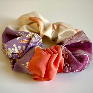 Kimono Scrunchie Japanese Vintage Silk Kimono Hair Accessory Chouchou Silk Large Scrunchie Upcycled Kimono Little Gift For Her Gift For Mom image 1