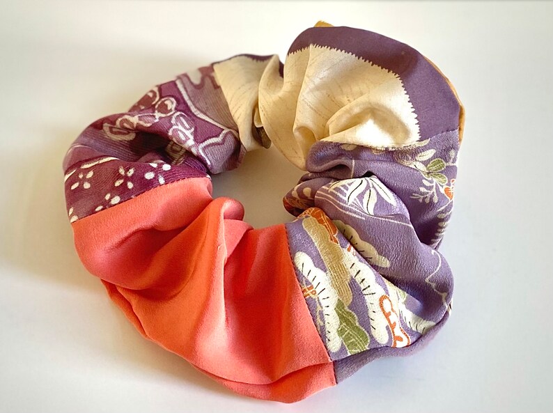 Kimono Scrunchie Japanese Vintage Silk Kimono Hair Accessory Chouchou Silk Large Scrunchie Upcycled Kimono Little Gift For Her Gift For Mom image 3