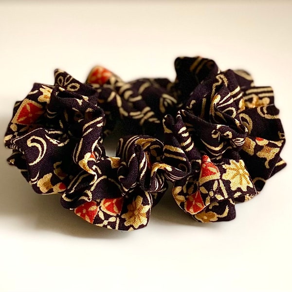 Kimono Frilled Scrunchie Vintage tejido de kimono japonés Lana Scrunchie Chouchou Accesorio para el cabello Regalo para su regalo temático japonés para mamá