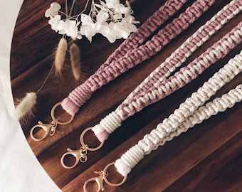 Macrame Lanyard