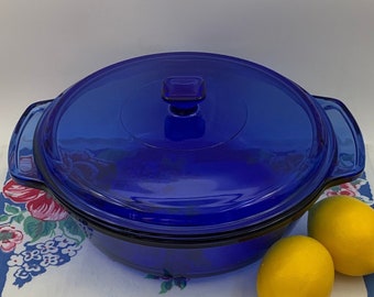 Vintage Anchor Hocking 2 Qt. Casserole Dish, Cobalt Blue Glass Dish with Lid Bakeware, Farm House Cottage Kitchen, Vintage Kitchen Decor USA