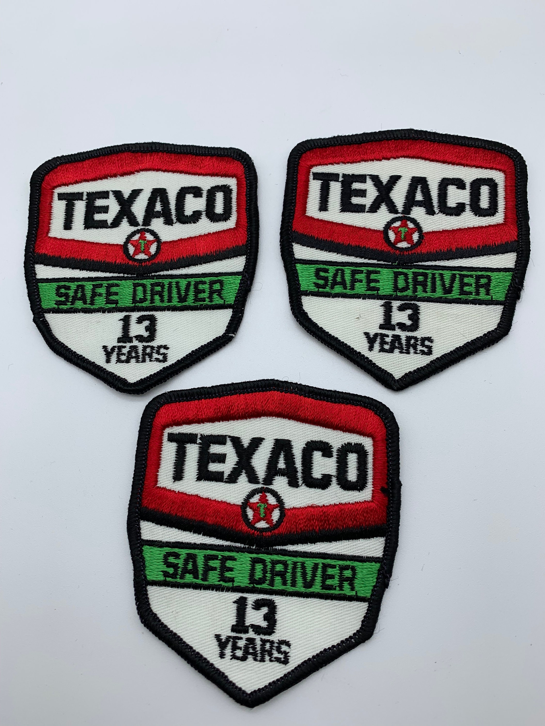 Green Recycled Embroidered Clothing Name Patch for Mechanic Service  Salesman Shop Garage Tech Retail Badge Work Shirt Employee Cashier nam1